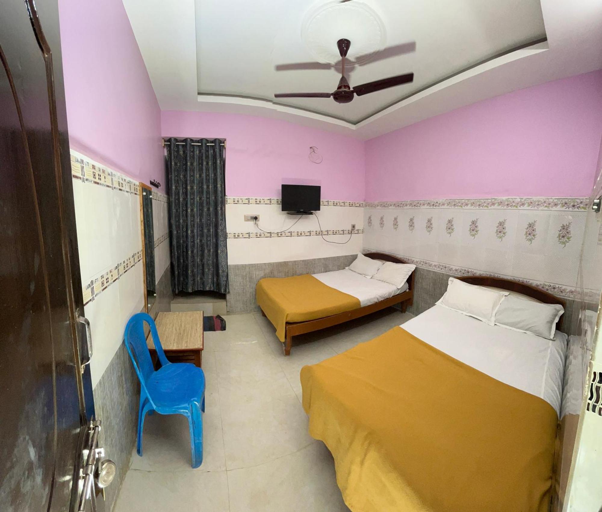 Hotel Chola Lodge Arantangi Bagian luar foto