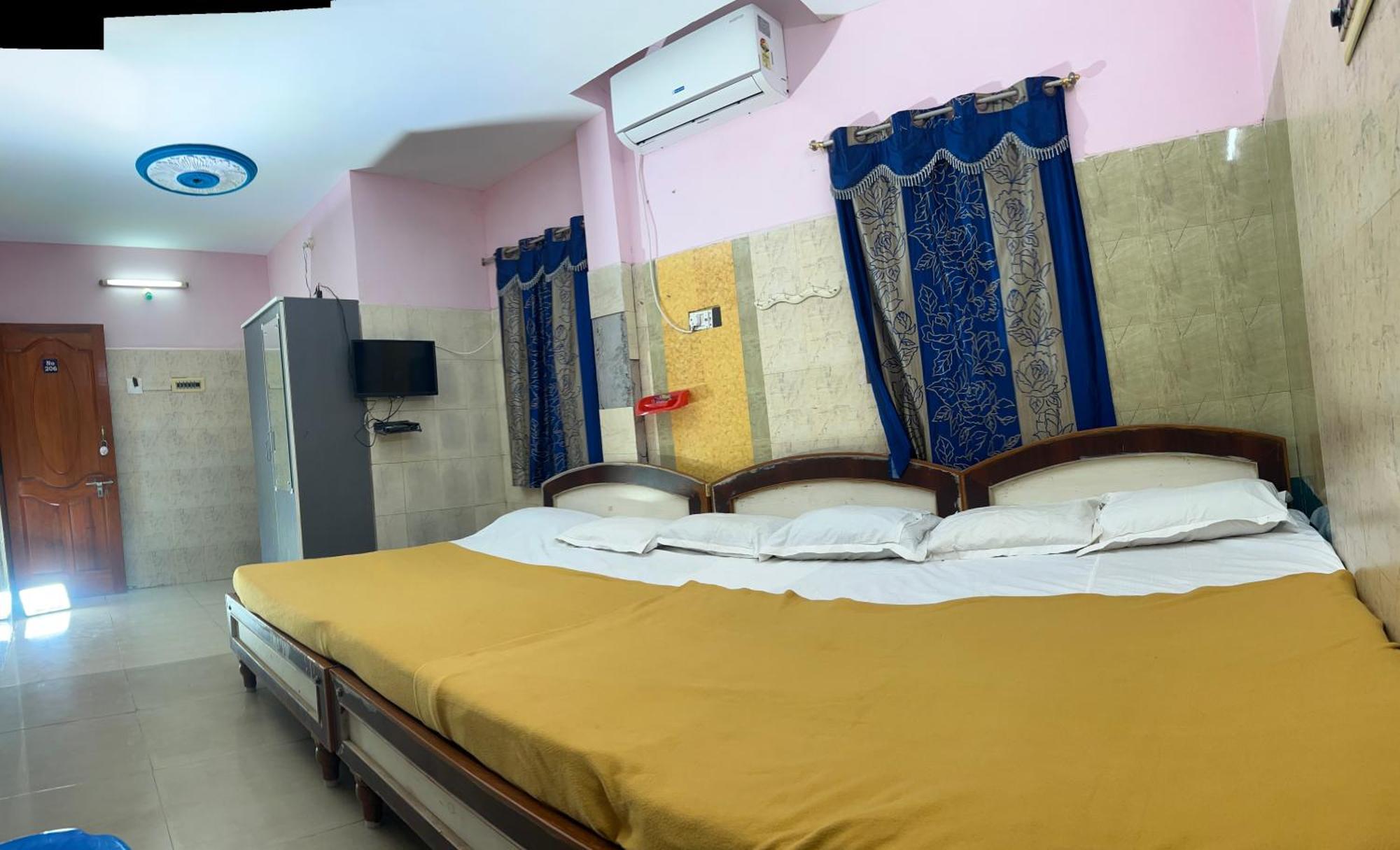 Hotel Chola Lodge Arantangi Bagian luar foto