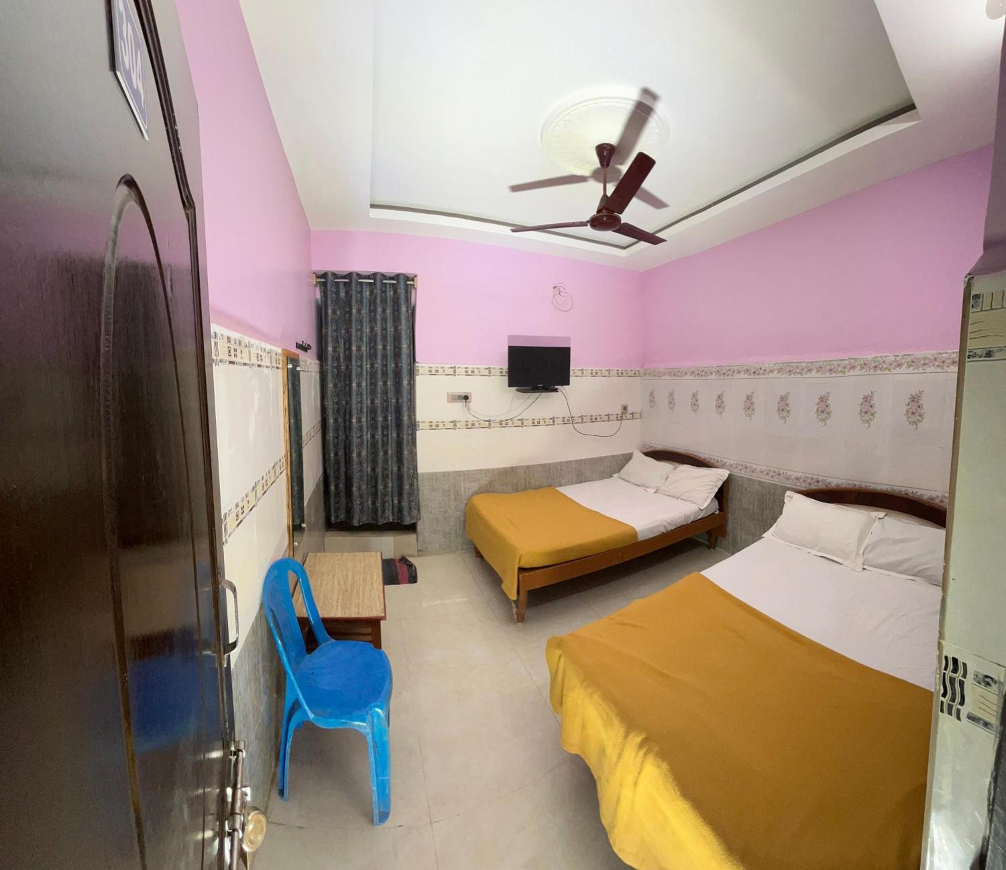 Hotel Chola Lodge Arantangi Bagian luar foto