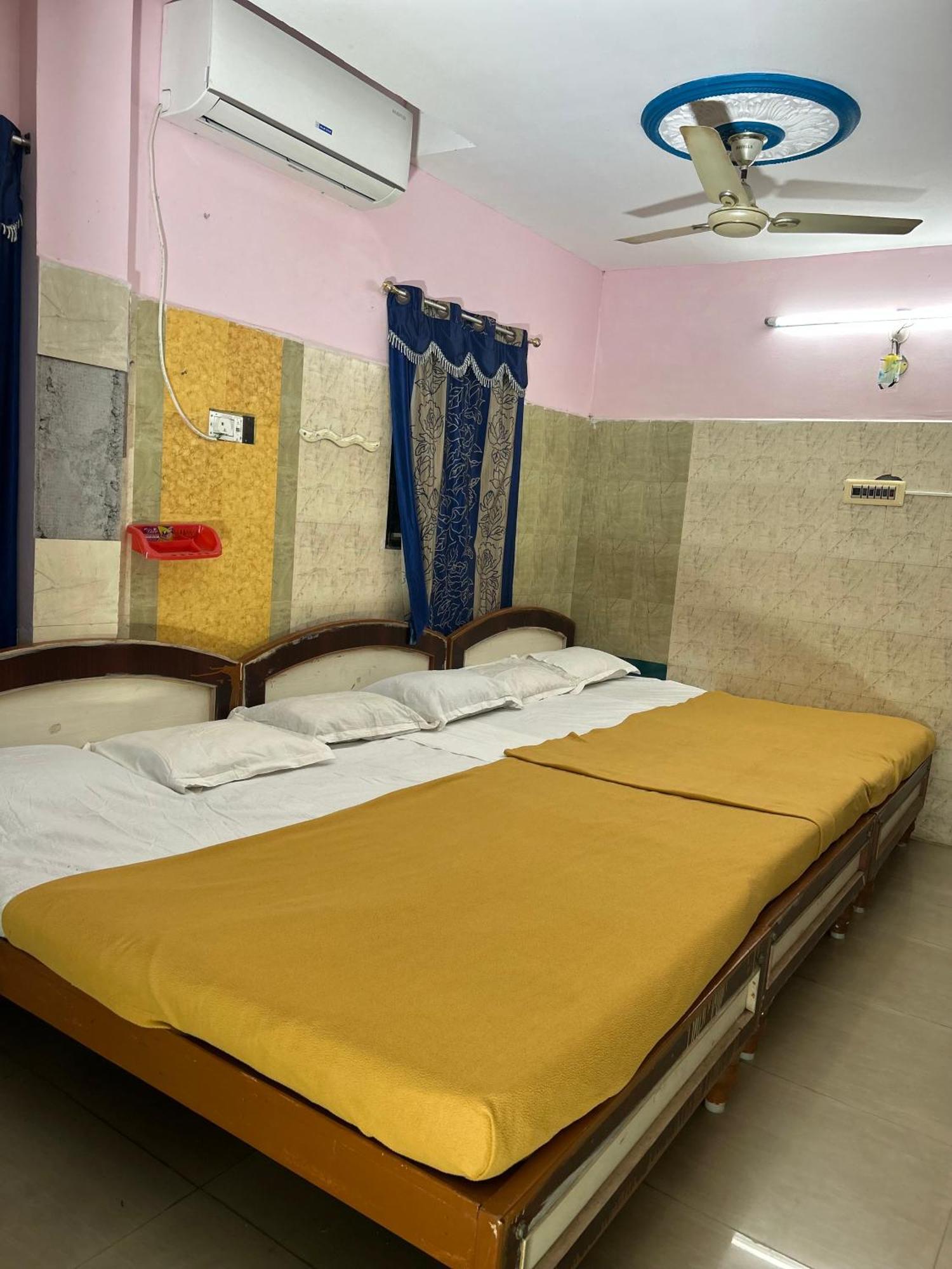 Hotel Chola Lodge Arantangi Bagian luar foto
