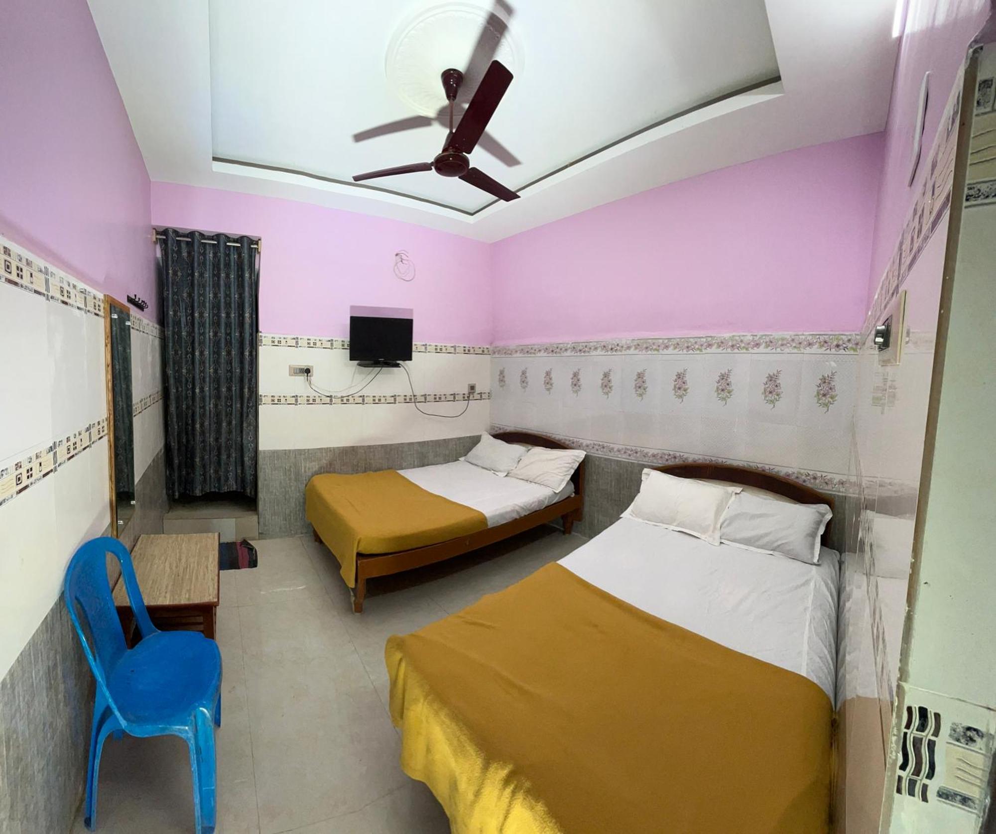 Hotel Chola Lodge Arantangi Bagian luar foto