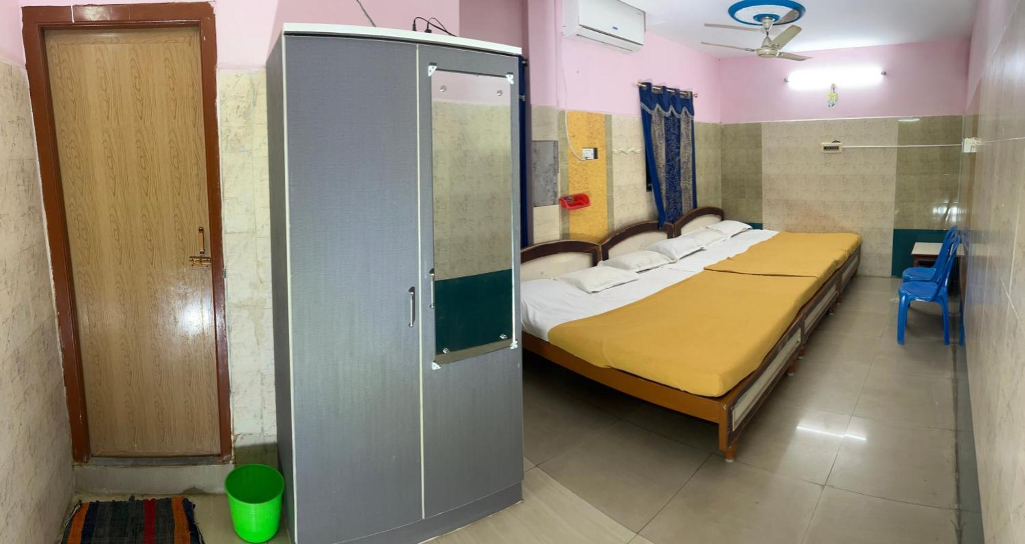 Hotel Chola Lodge Arantangi Bagian luar foto