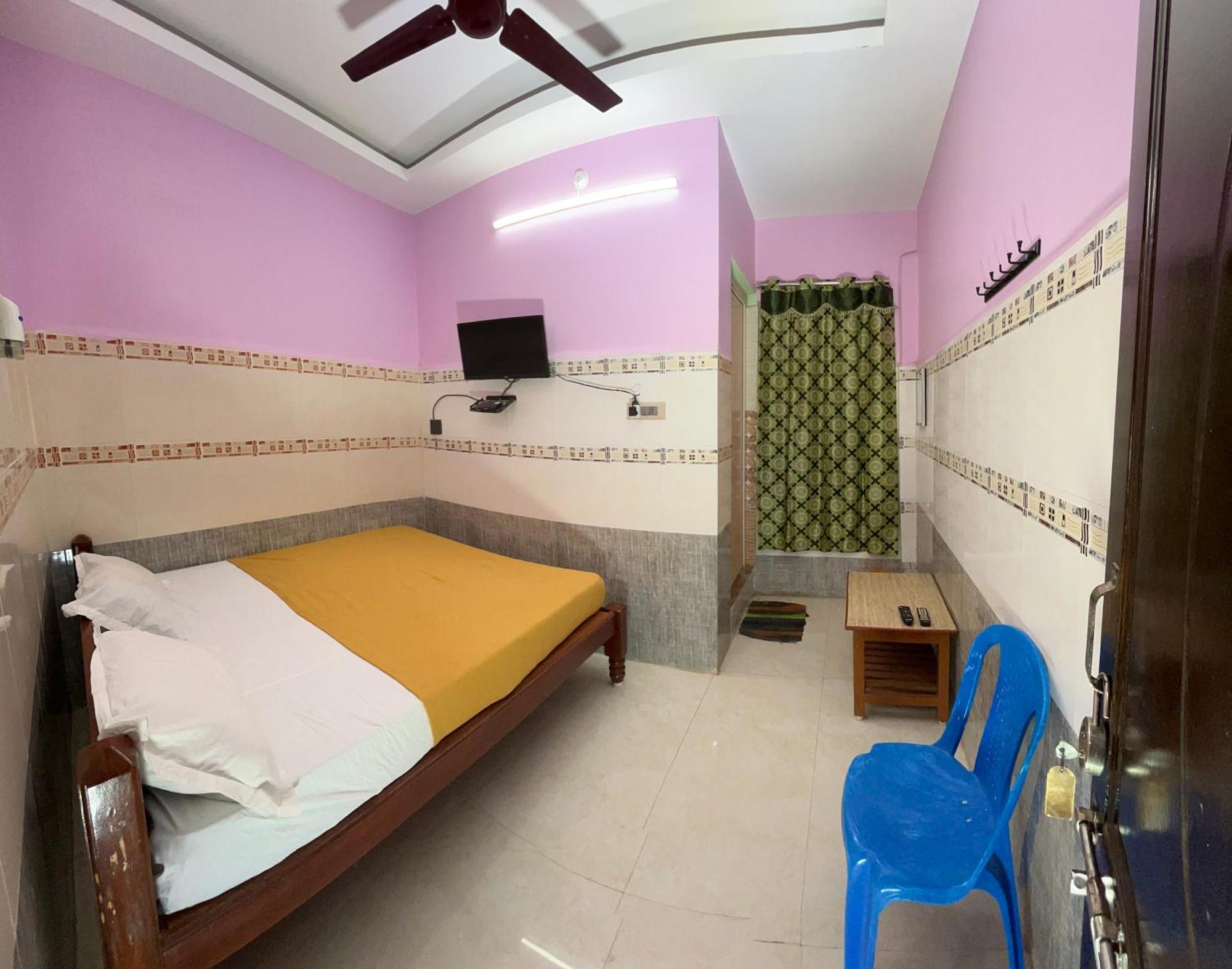 Hotel Chola Lodge Arantangi Bagian luar foto